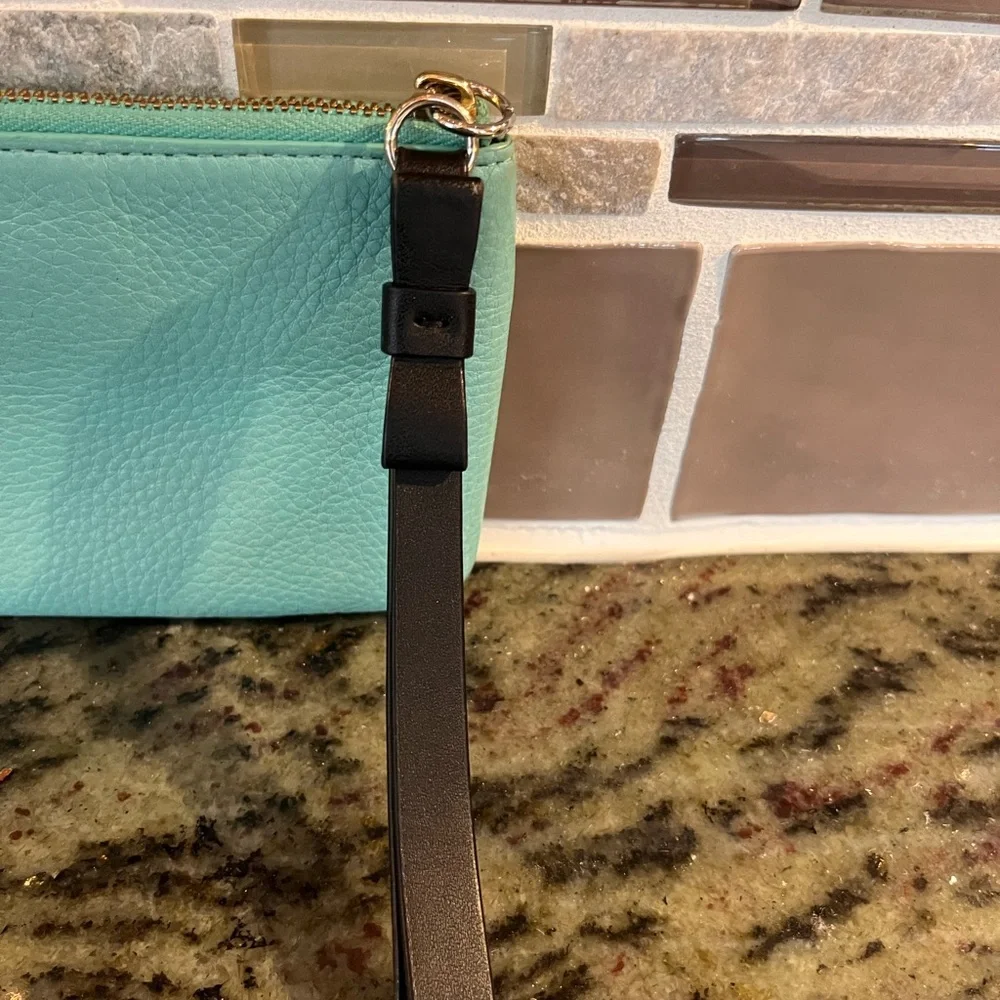 Kate Spade Leroy Sweet Bee Mint Green Leather Wristlet